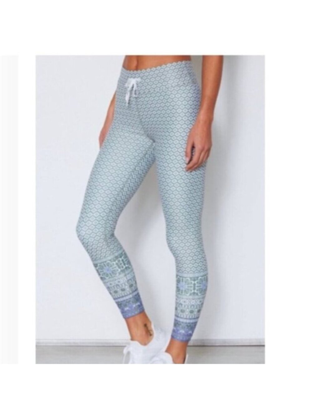 Sarah’s Day x White Fox Boutiqu Olive Green Print Leggings Size Small